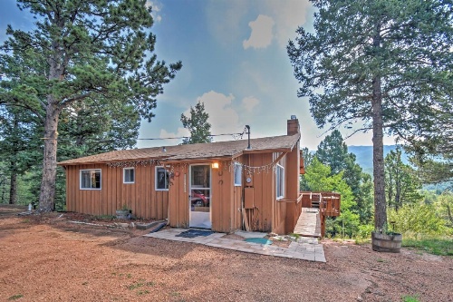 Horseshoe Lodge Divide Cabin with Furnished Deck! image 24